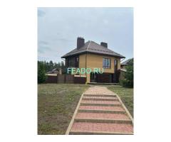 Продам кирпичный дом 253 м² на участке 20 соток с газом и коммуникациями